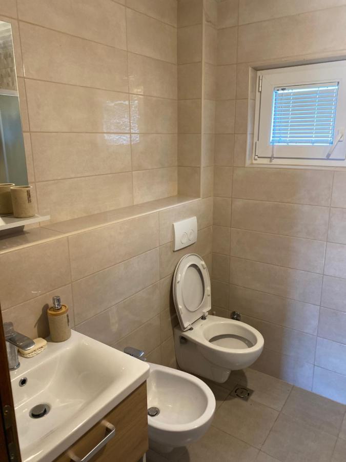 Apartman 02 Bar Luaran gambar